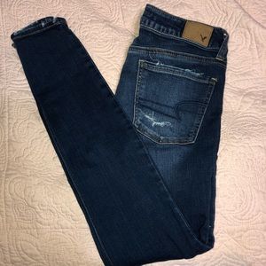 american eagle, distressed, dark wash skinny jeans